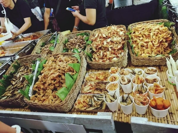 Keseruan Bazaar Kuliner di IIT Challange